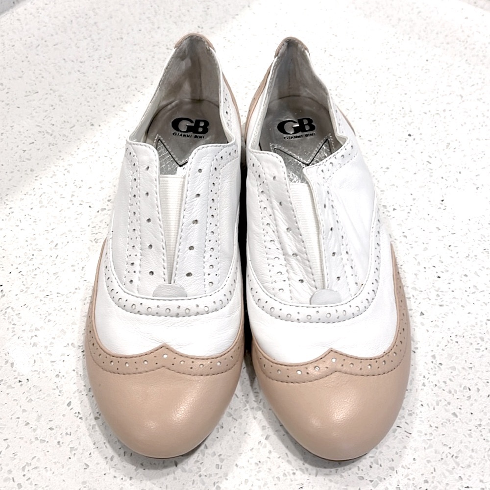 Gianni Bini - The perfect summer shoe!  Leathers feels crazy soft! **NEW - 7M